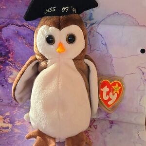 Vintage Retired Wise plush TY Beanie Baby Class of 07 98 red star tush tag